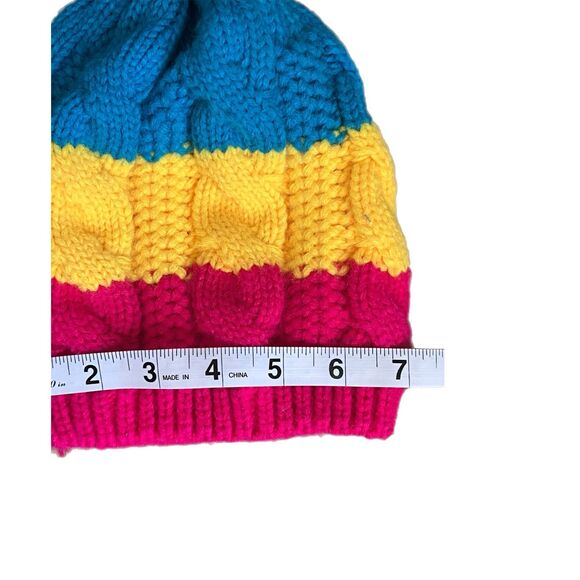 Beanie with pom - Picture 2 of 2